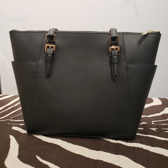 FREE SHIPPING Michael Kors Charlotte Large Tote - Picture 2 of 8